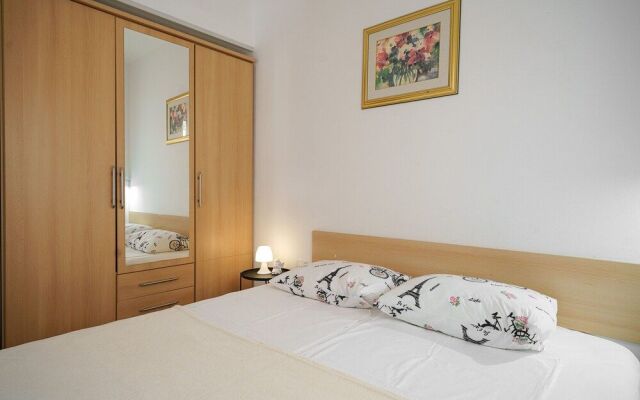 Apartment Nedoklan