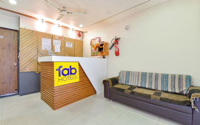 Fabhotel Crystal