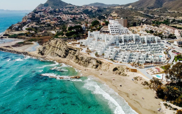 Modern apartment with roof terrace and sea view