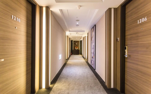 Royal Fine Hotel