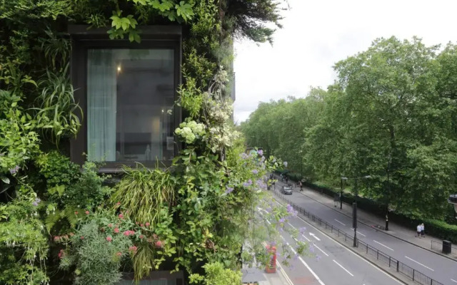 The Athenaeum Hotel & Residences