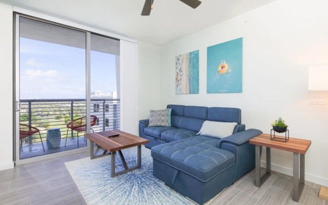 Luxury 2 BR Condos with Balcony