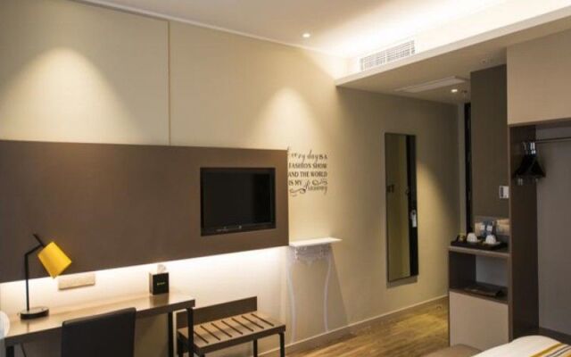 Homeinnsplus Xintiandi Lujiabang Road