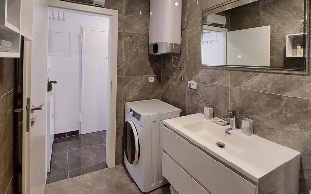 Awesome Apartment in Crikvenica With Jacuzzi, Wifi and 1 Bedrooms