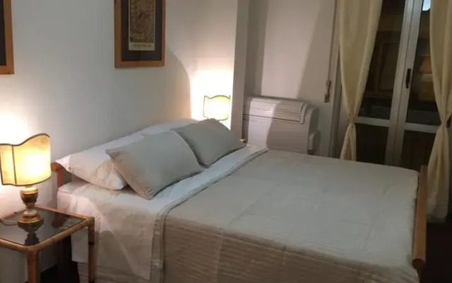Via Guicciardini 14