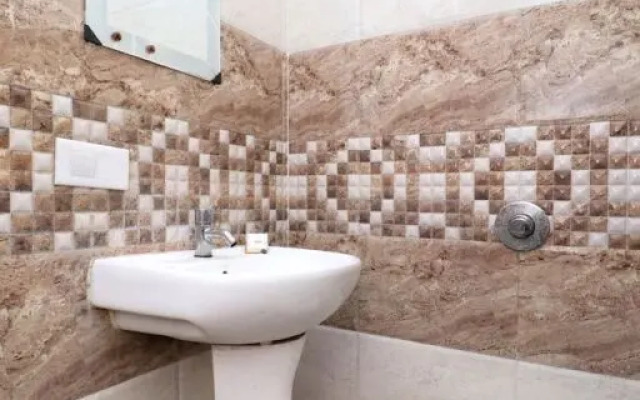 Hotel Temple Tower By OYO Rooms