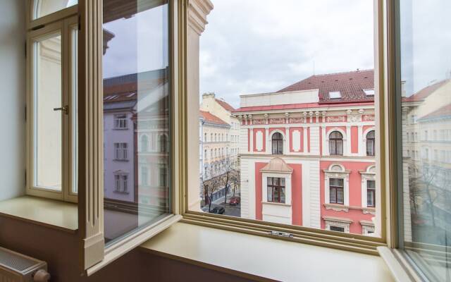 Machova Apartment