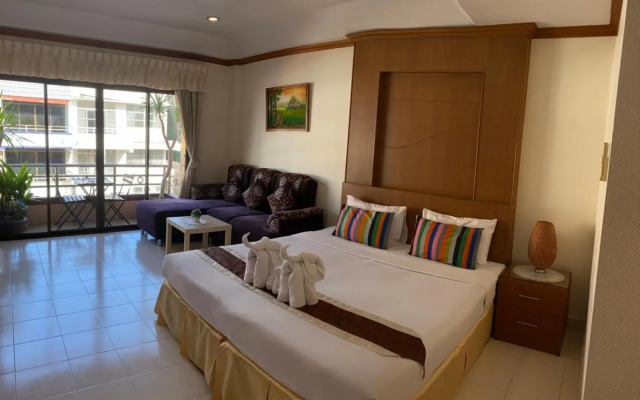 Seaview Hotel Sriracha