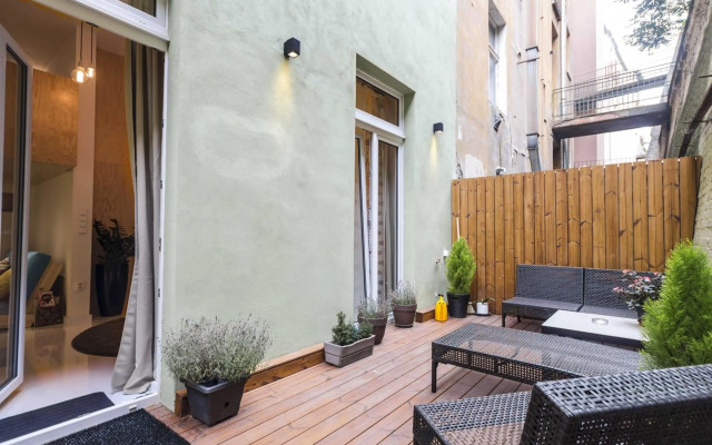 Ruterra Studio with Private Terrace