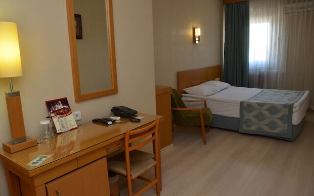 Gimat Otel