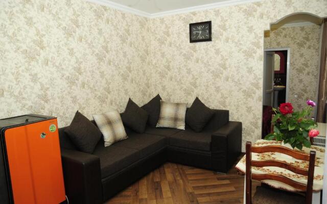Guest House IVO
