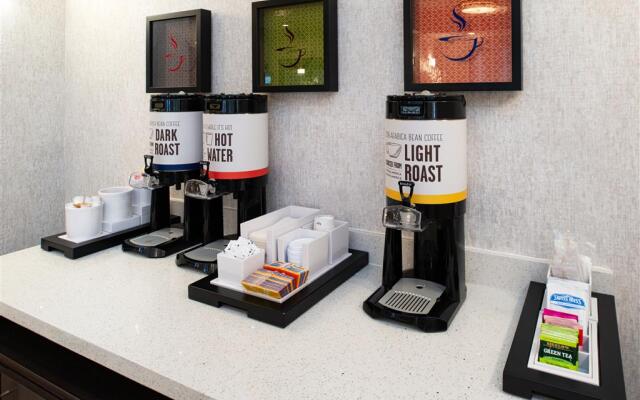 Hampton Inn Kansas City Northeast