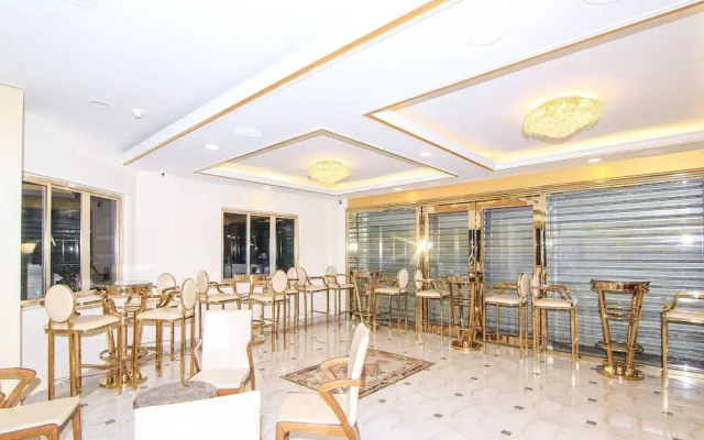 Hotel Galaxy Grand