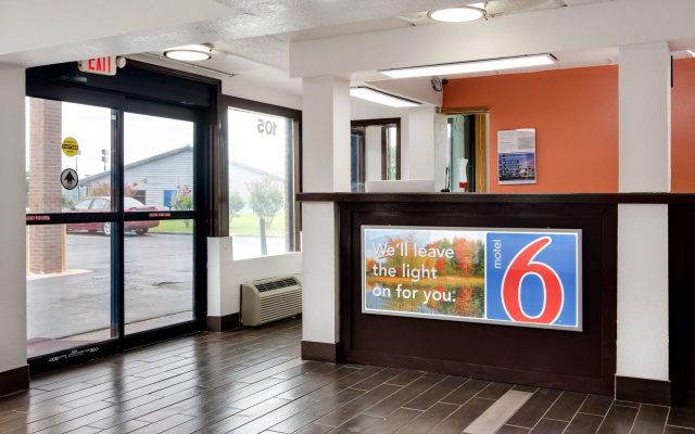 Motel 6 Macon, GA