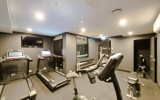 Midnight Apartments Accommodate Canberra