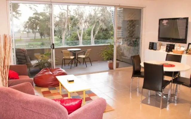 Westend Apartment at the Beach