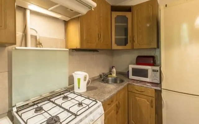 Apartment - Profsoyuznaya 98