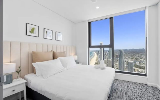 Ocean Surfers Paradise - GCLR