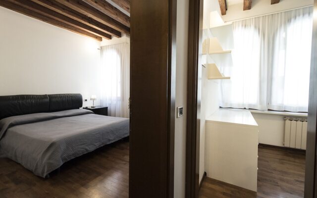 Smart Venice Apartments