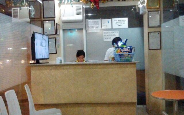 D' Morvie Suites- Davao