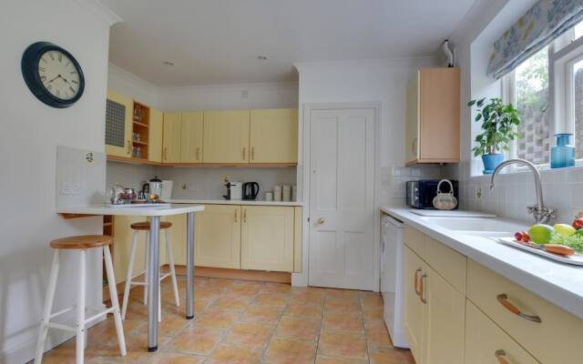 Modern Holiday Home in Hawkhurst Kent With Garden