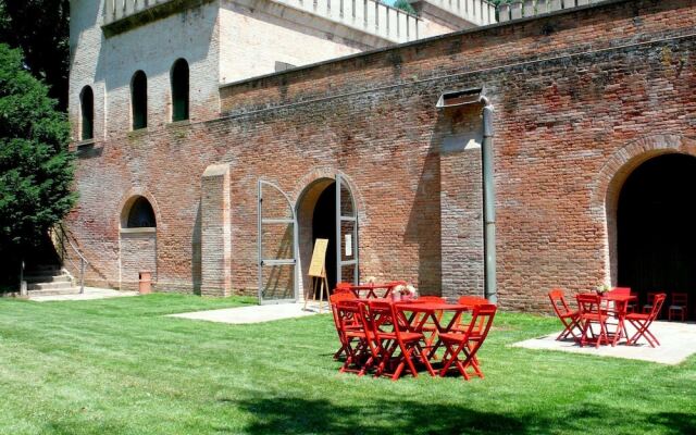 Beautiful Castle in Monselice with Indoor Pool