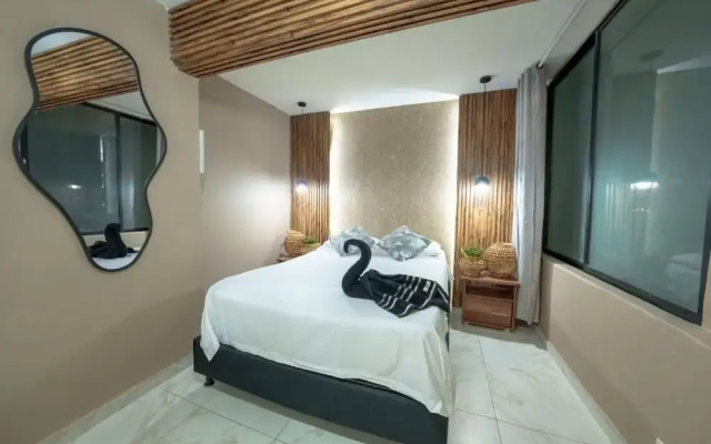 3BR  w Arcade 1 Block from Lleras Park