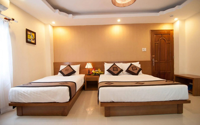 Attica Hotel