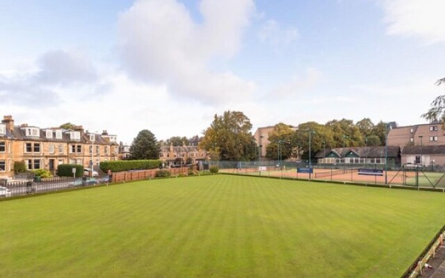Polwarth Gardens Edinburgh Apartment