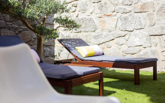 Pinheiro Terrace Downtown Apartment by DA'HOME