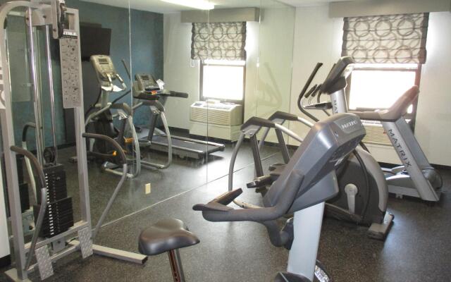 Best Western Plus Bloomington East Hotel