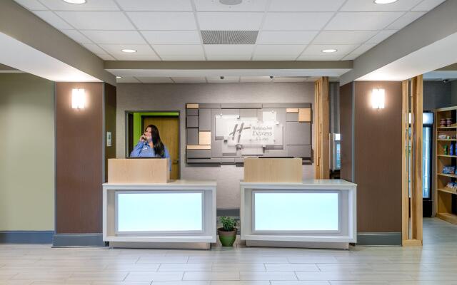 Holiday Inn Express & Suites Grenada by IHG