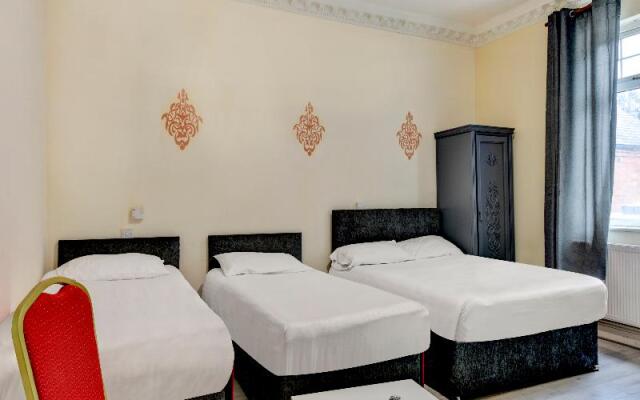 OYO Empire Hotel