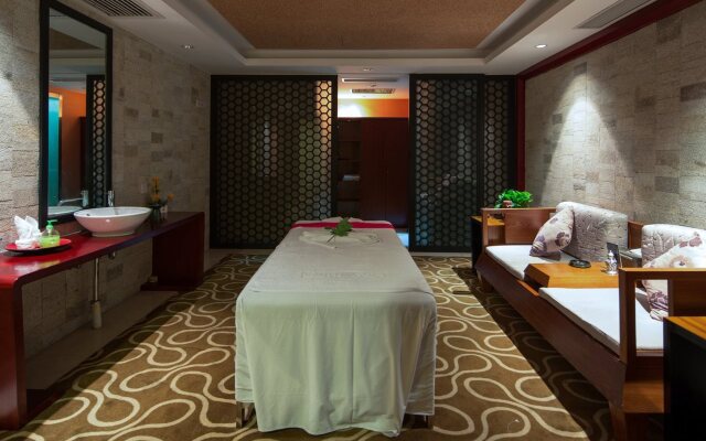 The Qube Hotel