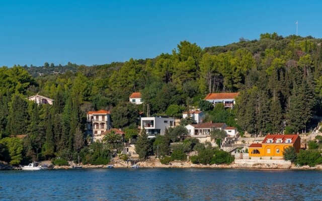 Sea View Apartment With Terrase Vl