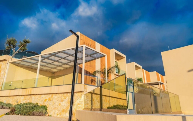 Seaside Retreat Green Coast