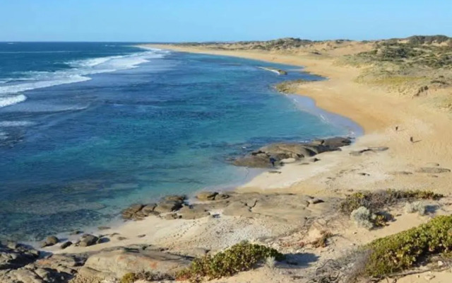 Modern comfort, central 2 bedroom apartment