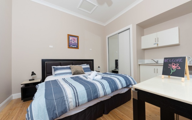 Studio Cottage At The Wines – Guest Rooms – Aberdare