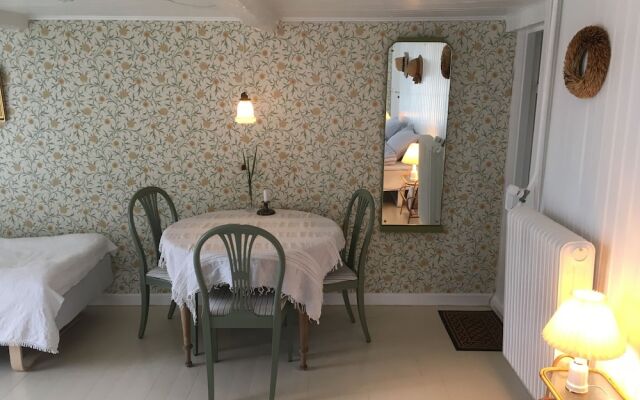 Farm 61 Bed & Breakfast