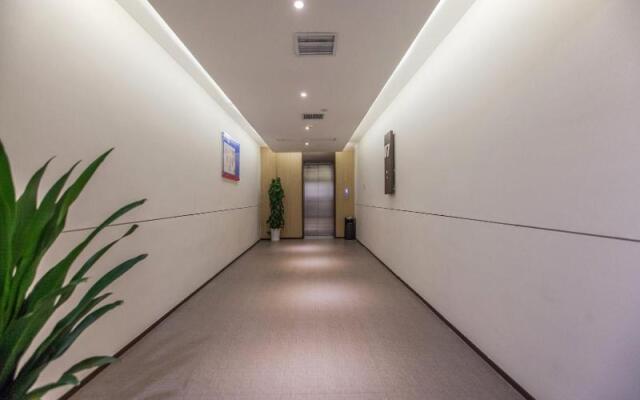 Hanting Hotel Wuhan Zhongshan Park Metro Station