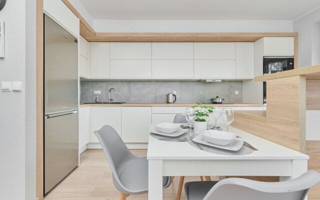 Family Apartment With AC by Renters
