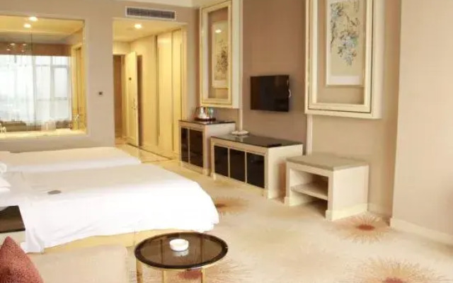 Qilu Jiudi Yujing Hotel