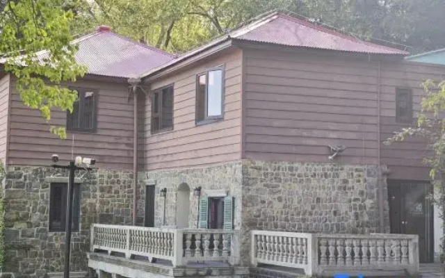 Baiyun Shenchu Fudi Guesthouse
