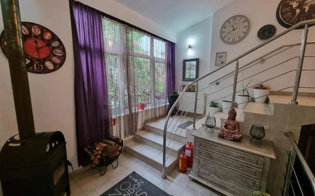 Atia Residence