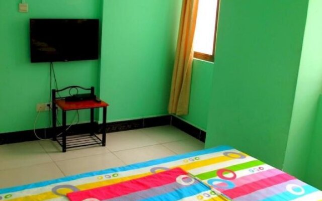 Huanyuanlanwan Holiday Hotel