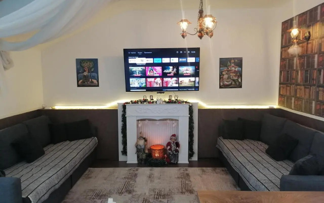 Apartment 15