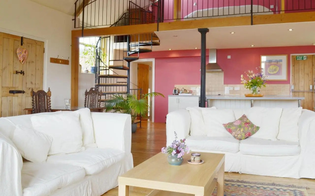 Little Burcott Loft