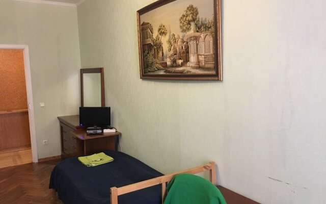 April Hotel