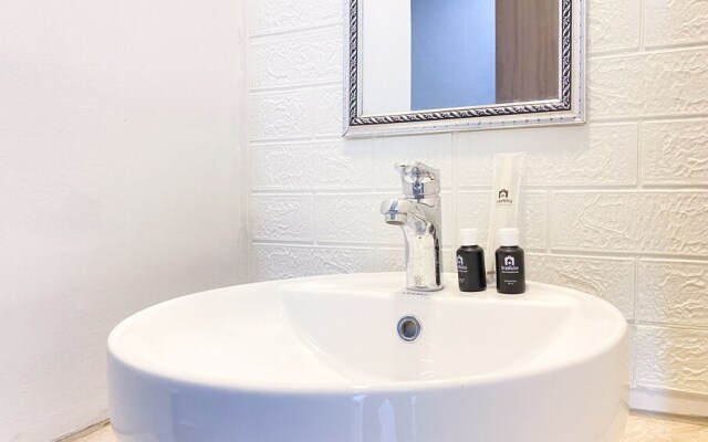 Comfortable Studio At Harco Mangga Besar Apartment