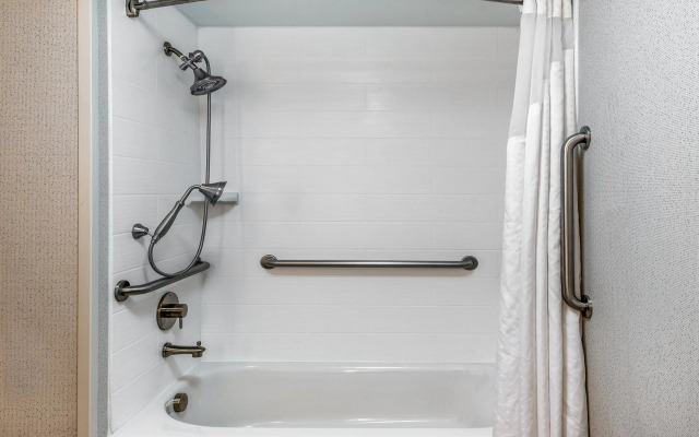 Holiday Inn Express Chapel Hill by IHG